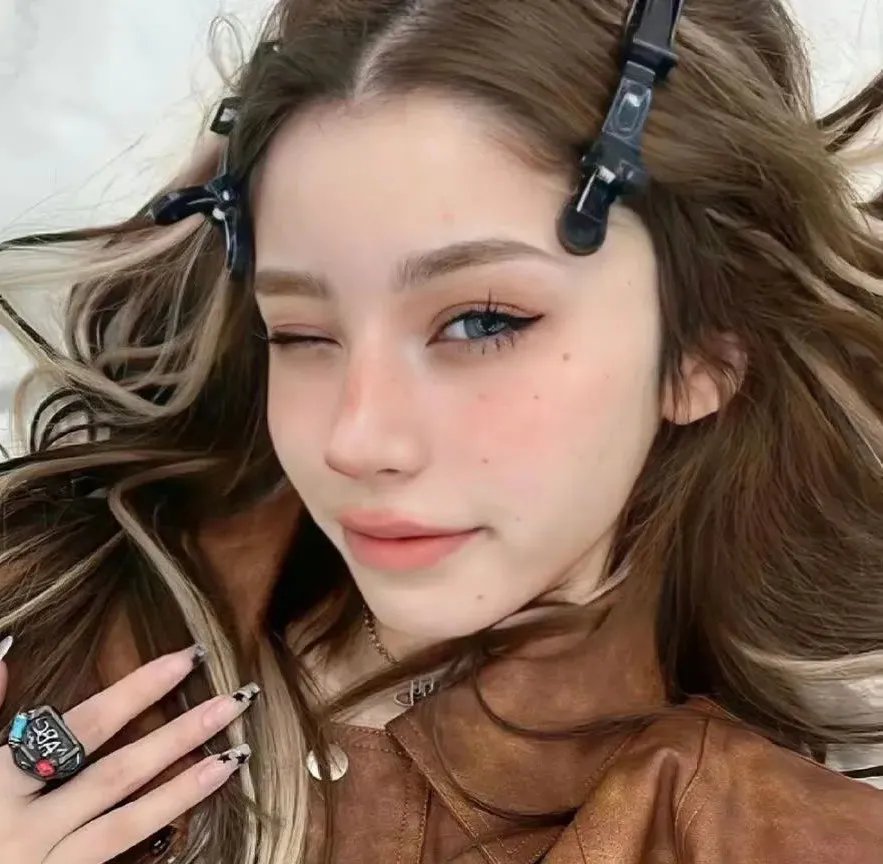 间谍亚契第一季